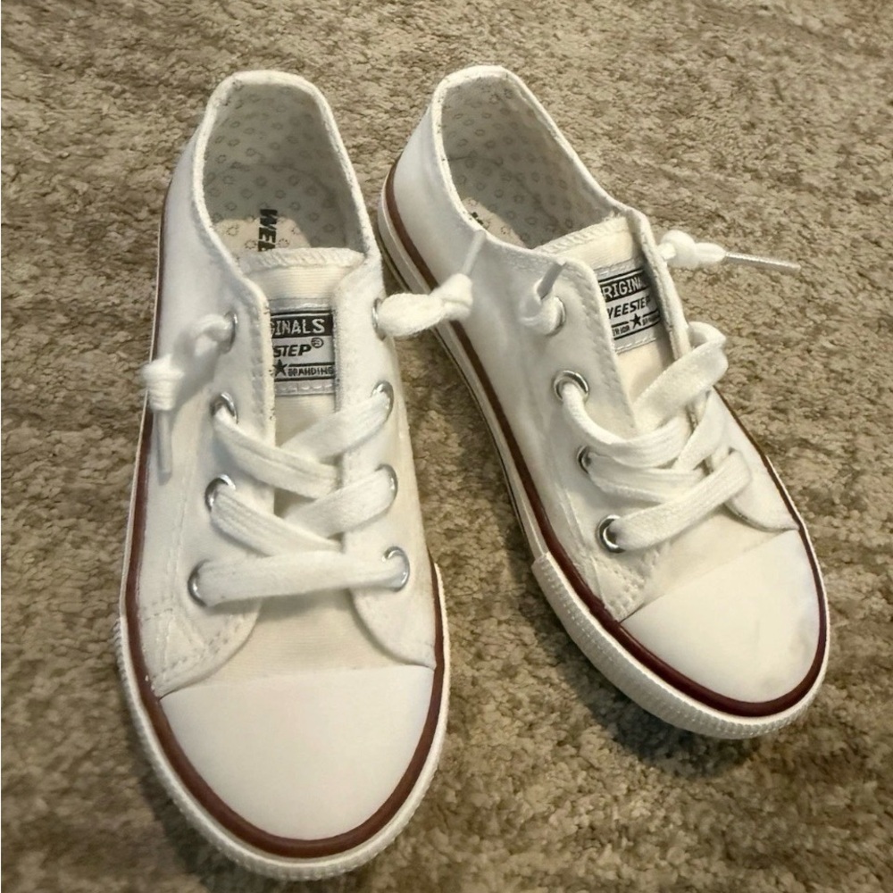 Weestep Kids White Canvas Sneakers size 11